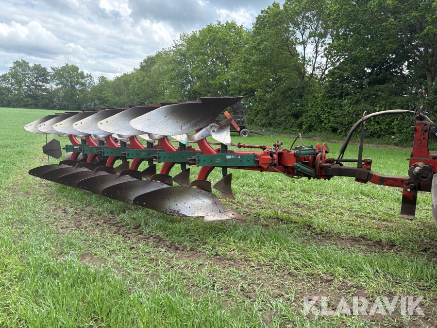 Halvbugseret Vendeplov Kverneland PB85 6-furet