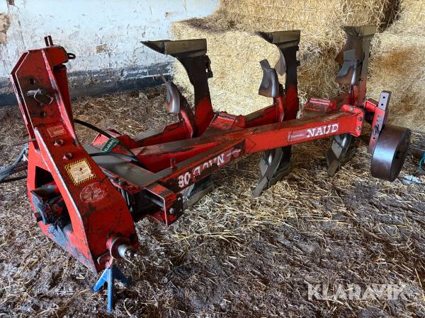 Plov Charrues Naud RN305