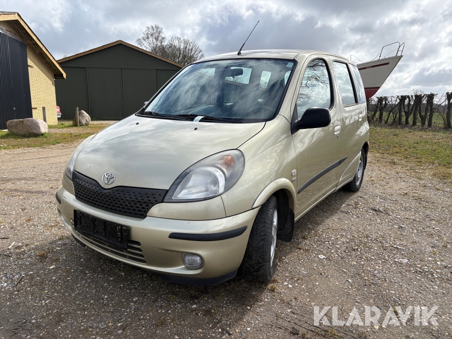 Personbil Toyota Yaris 1.3 Verso