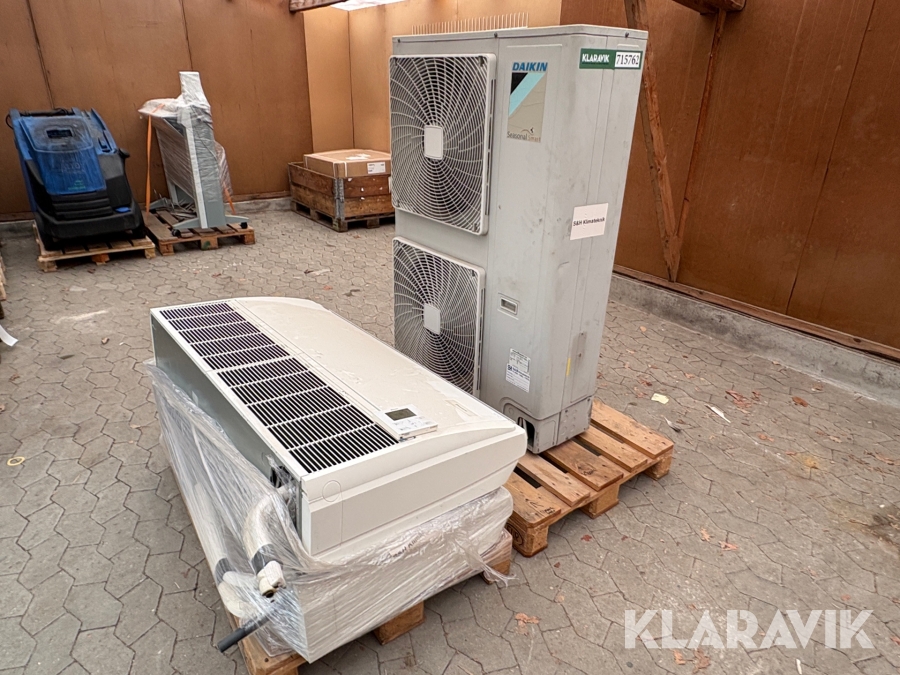 Varmepumpe Daikin RZQG140L7Y1B