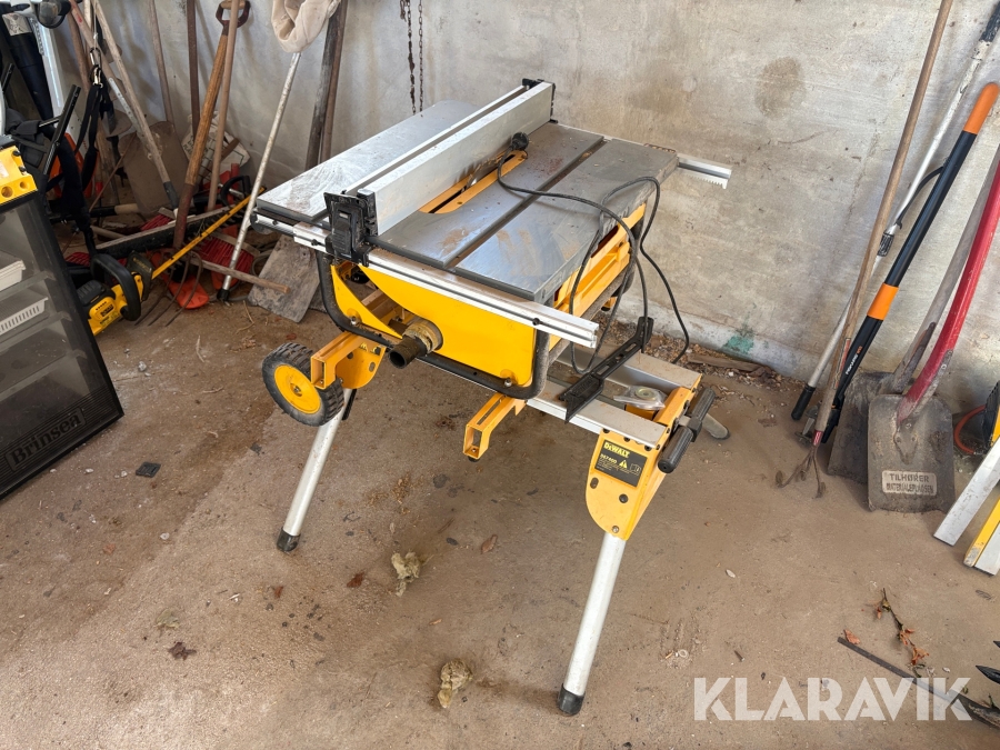 Bordsav Dewalt DW745-QS på stativ