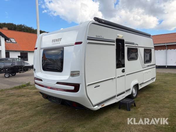 Campingvogn Fendt Bianco 465 Activ SGE med fortelt/markise og mover
