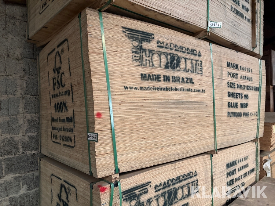 Krydsfiner Horizonte Plywood pine c+ /c 100 styk - 1 palle