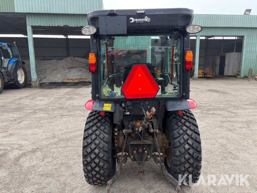 Traktor Yanmar YT235