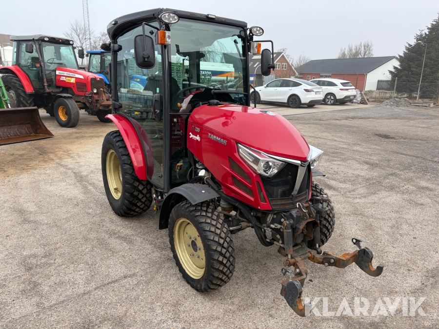 Traktor Yanmar YT235