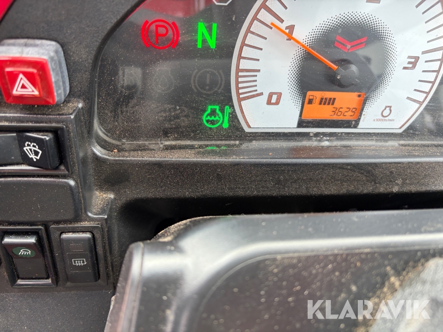 Traktor Yanmar YT235