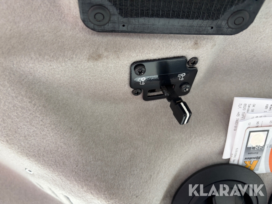 Traktor Yanmar YT235