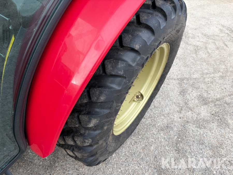 Traktor Yanmar YT235