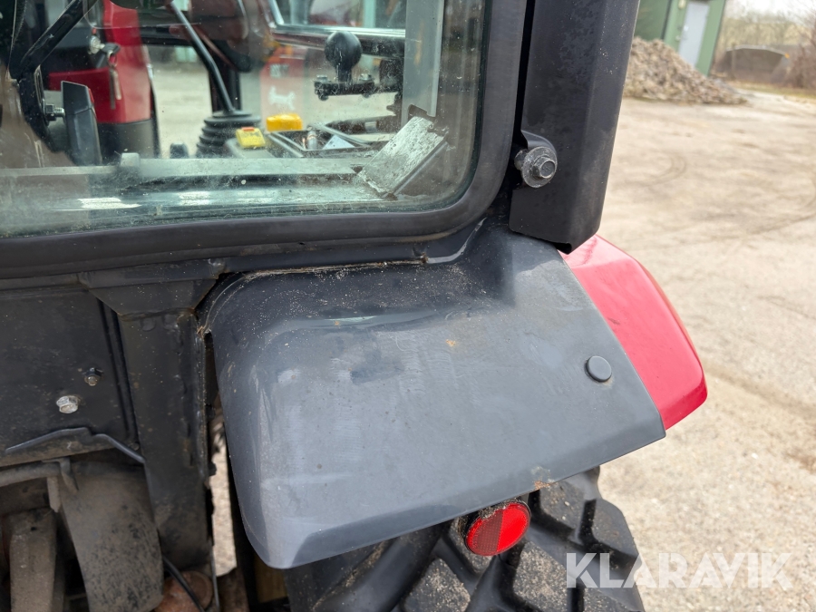 Traktor Yanmar YT235