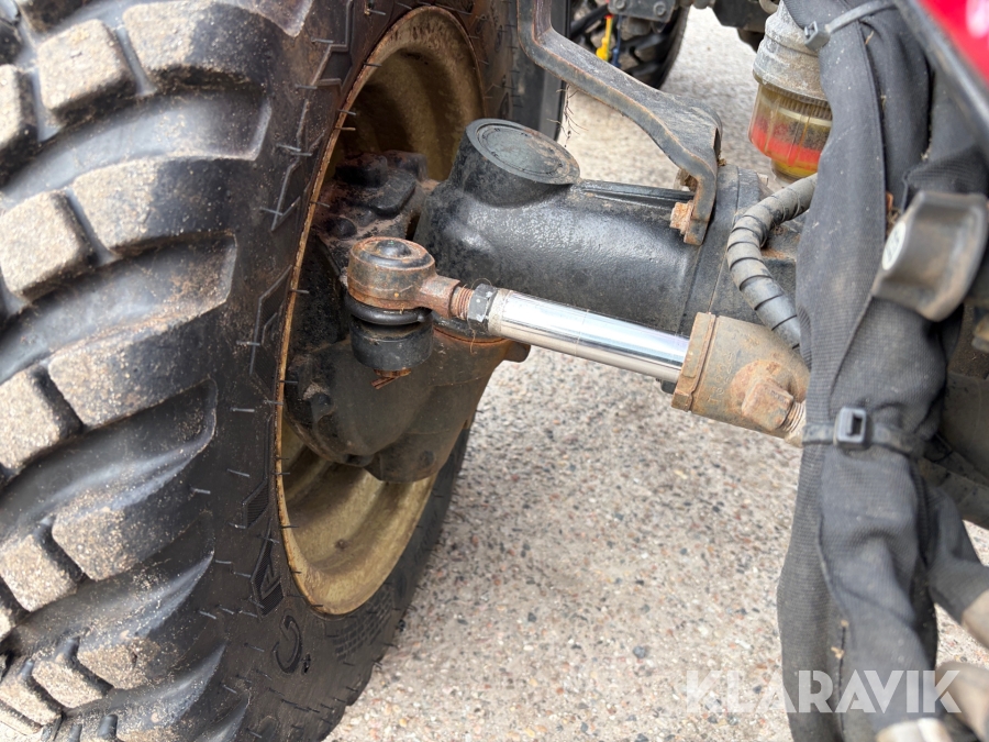 Traktor Yanmar YT235