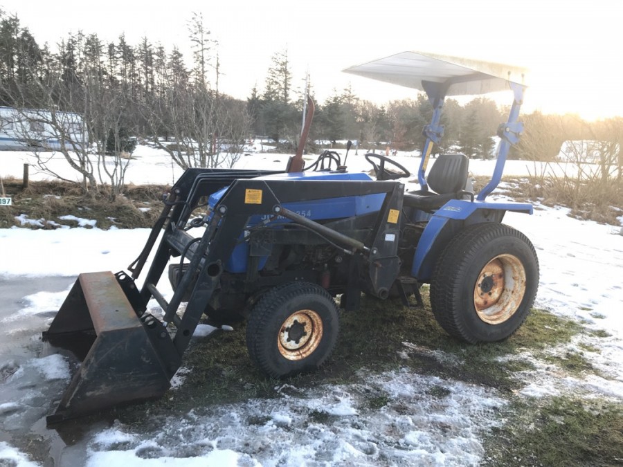 Traktor med frontlæsser