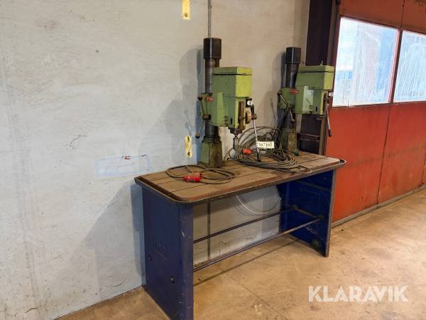 Arbejdsstation med 2 stk. søjleboremaskiner – Berema P12 Berema P12