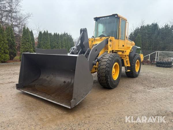 Gummiged Volvo L90E