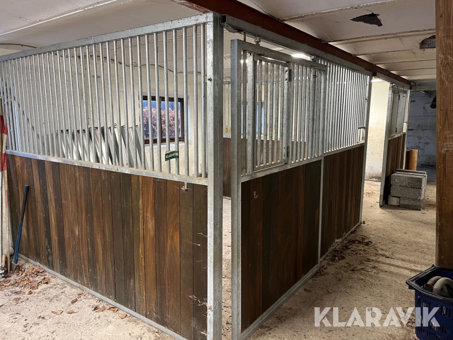 Hestebokse Galvaniseret og hårdttræ skydelåger og vægge