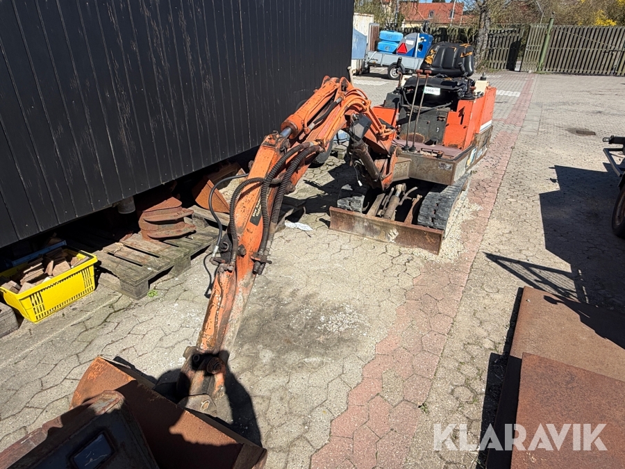 Gravemaskine Takeuchi TB15A