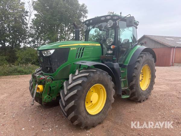 Traktor John Deere 6215R