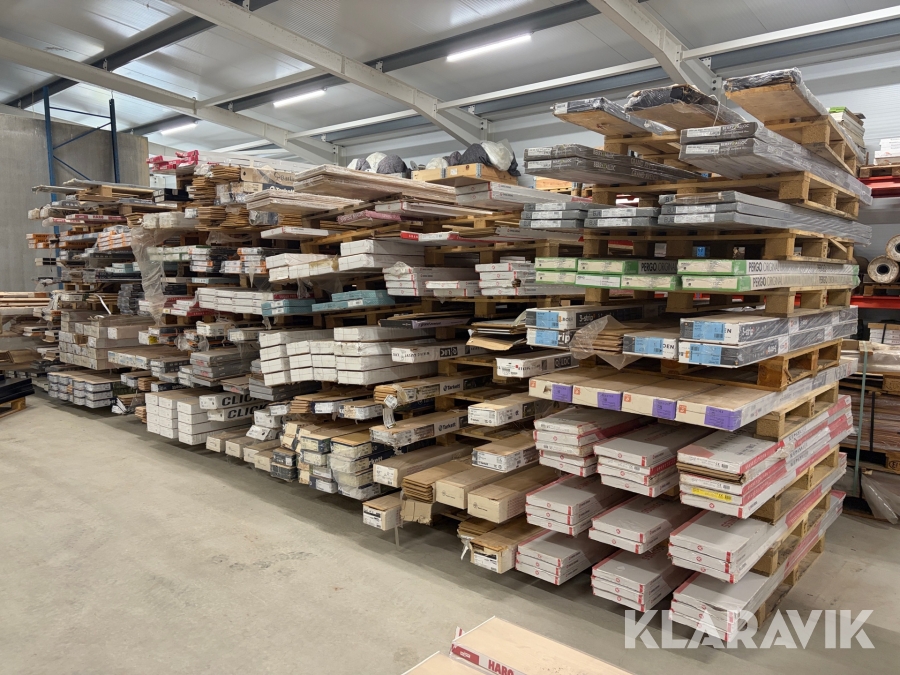 Gulv - blandet lot - 74 paller