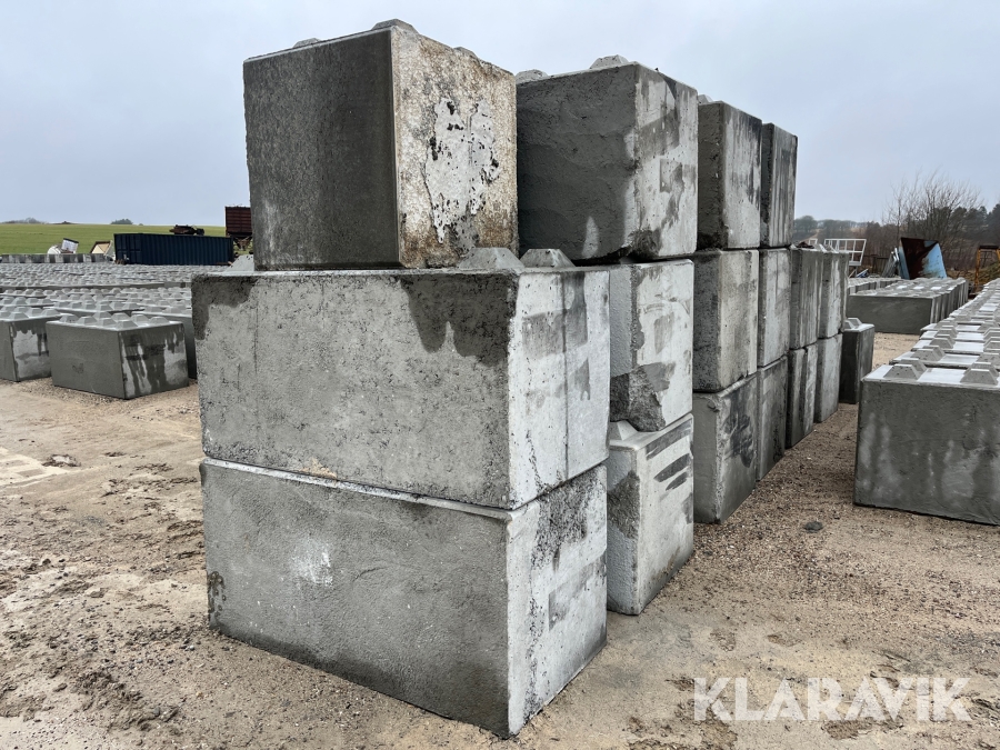 Betonklodser / siloklodser 17 styk