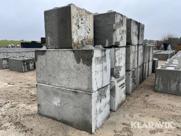 Betonklodser / siloklodser 17 styk