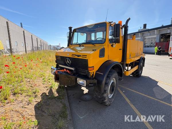 Unimog Mercedes-Benz 