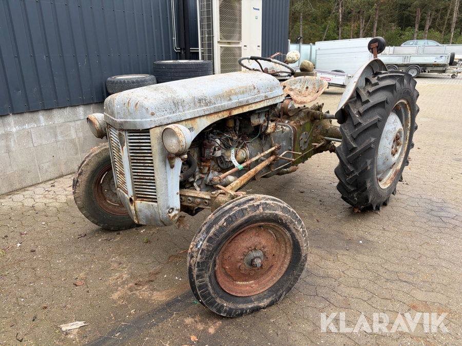 Veterantraktor Massey Ferguson