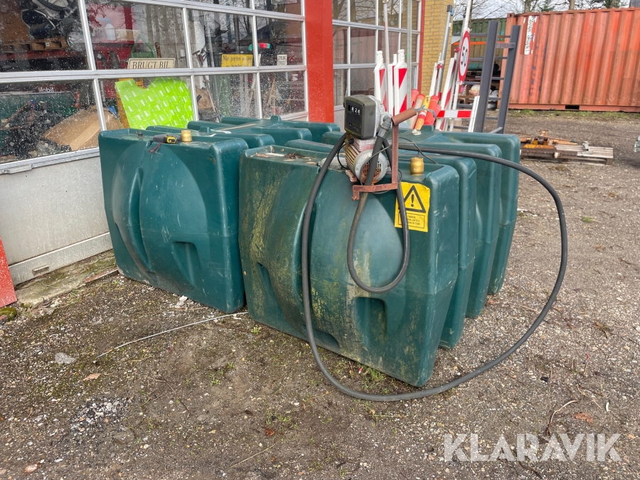 Dieseltanke Tank Nordic 1300L 2 stk