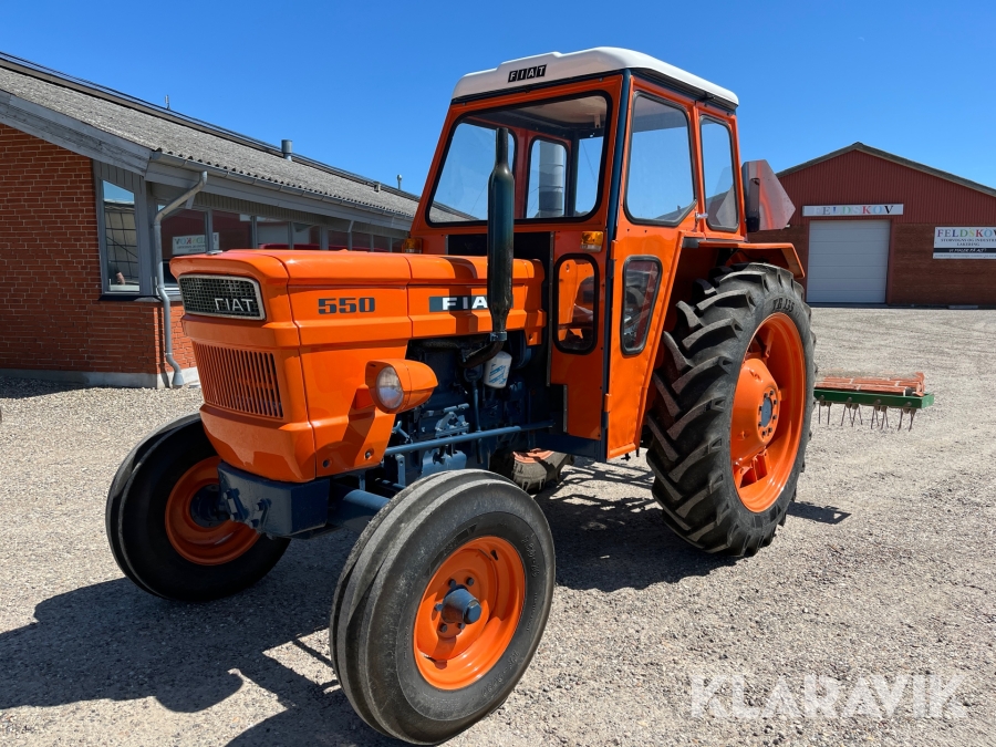 Traktor FIAT 550