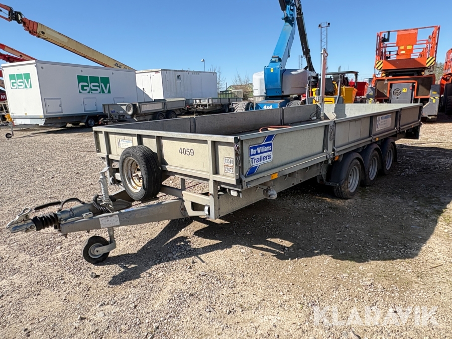 Maskintrailer IFOR Williams 3 aksler 3500 kg med ladkran