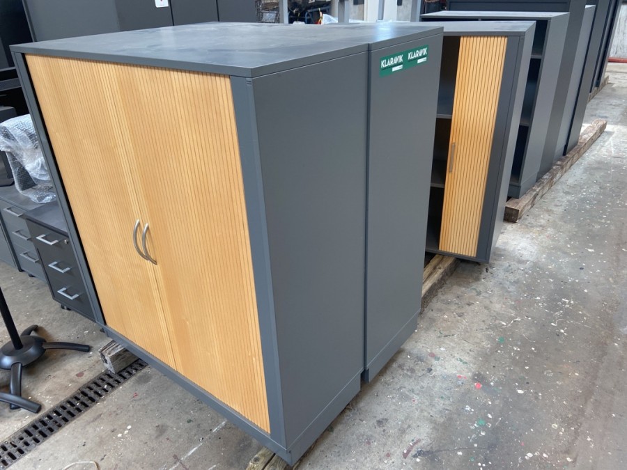 Skabe med jalousilåger