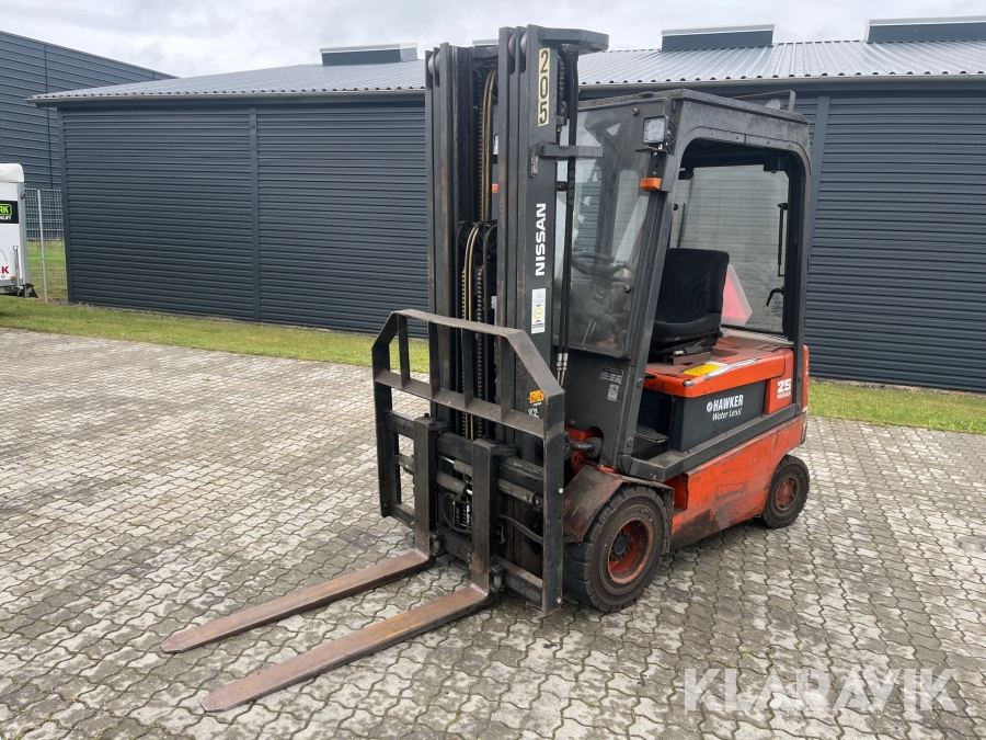 Truck Nissan 25/Q02L25C0