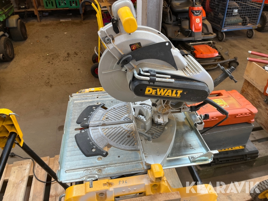Bord/kap sav Dewalt DW743N-QS