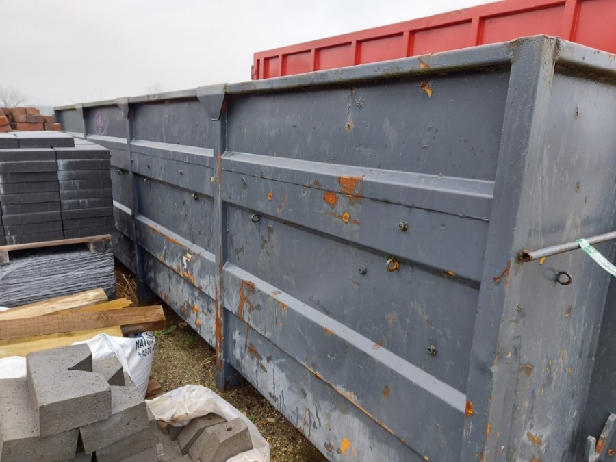 Container