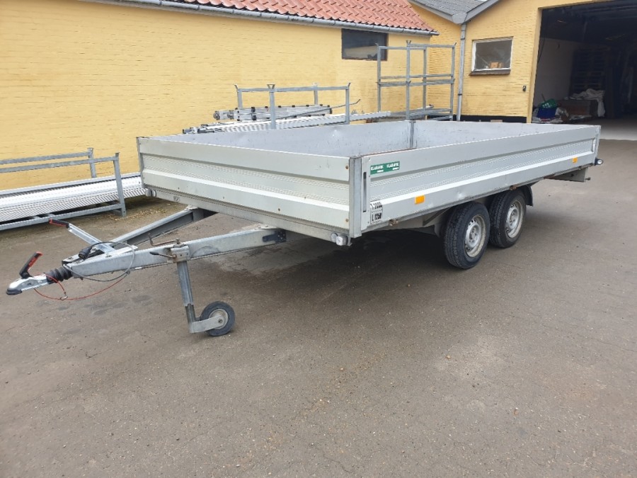 Trailer