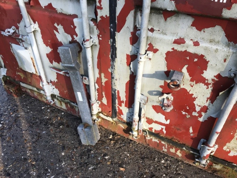 Container