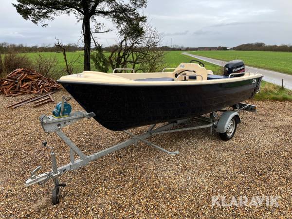 Båd Sea Explorer med Evinrude 35 hk og trailer