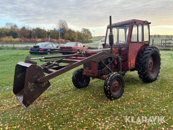 Veterantraktor Volvo BM Buster 400 med frontlæsser