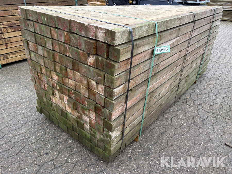 Trykimprægnerede stolper 168 styk