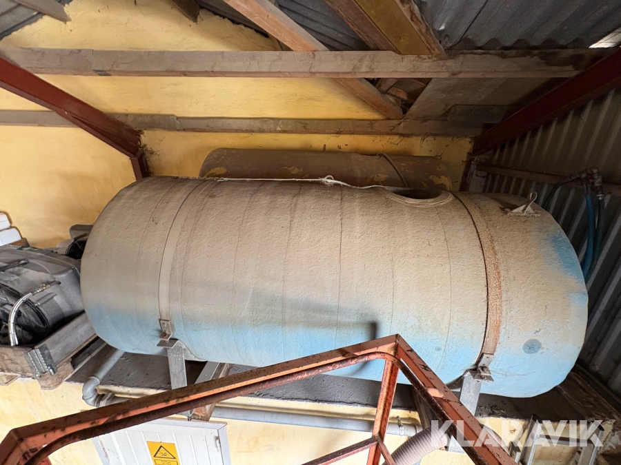 Glasfiber tanke 2500L pr styk, 2 styk
