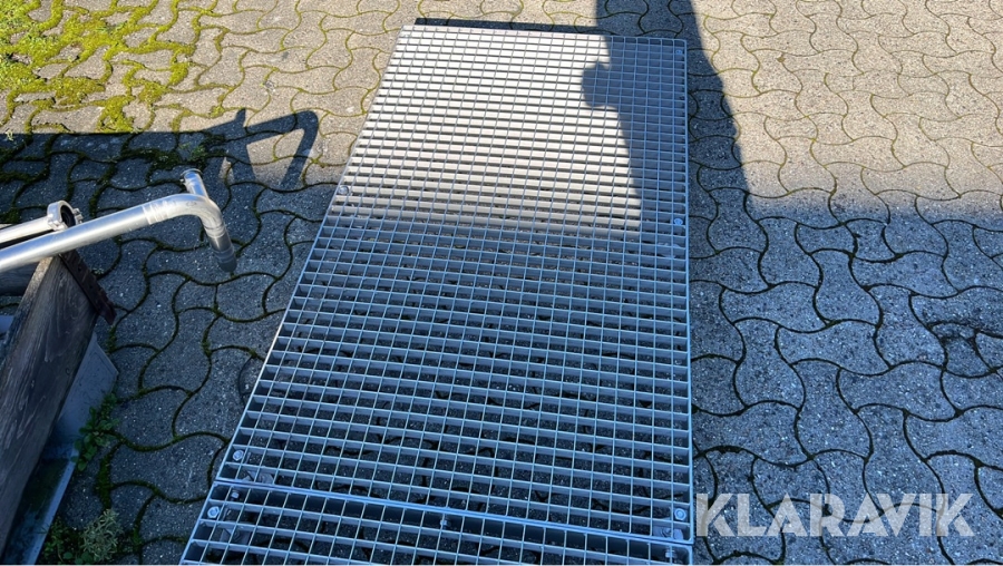 Rustfri Perforert Rist Rustfri 2 stk 139,5x79,5cm, Furesø, Klaravik auktioner