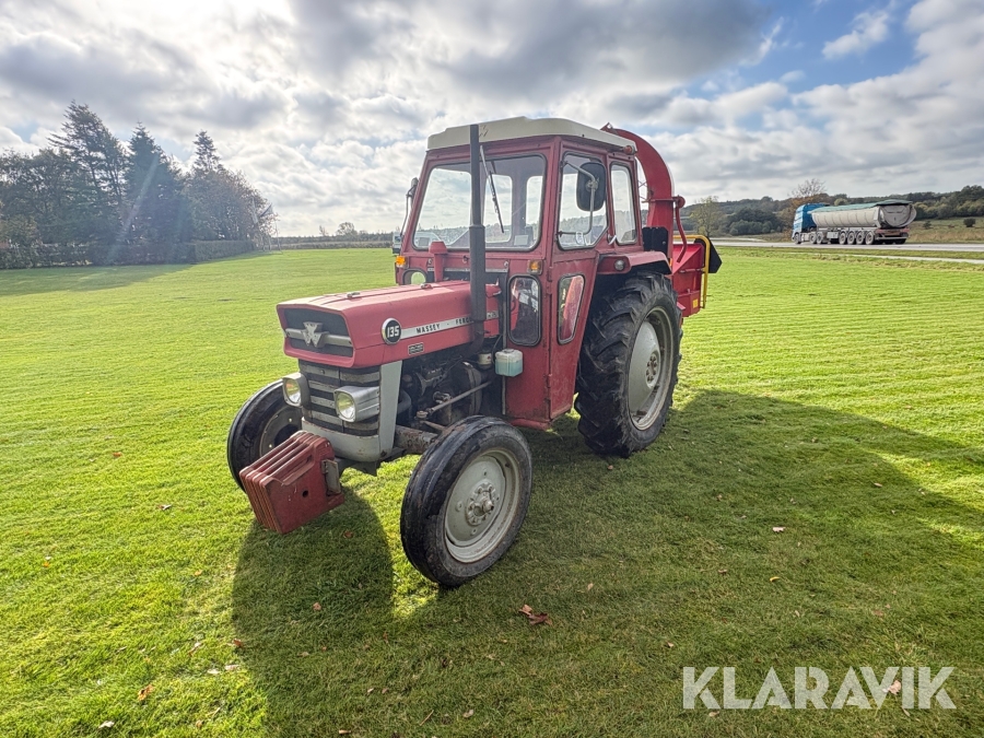 Veterantraktor med flishugger Massey Ferguson 135 Lindana 760 flishugger