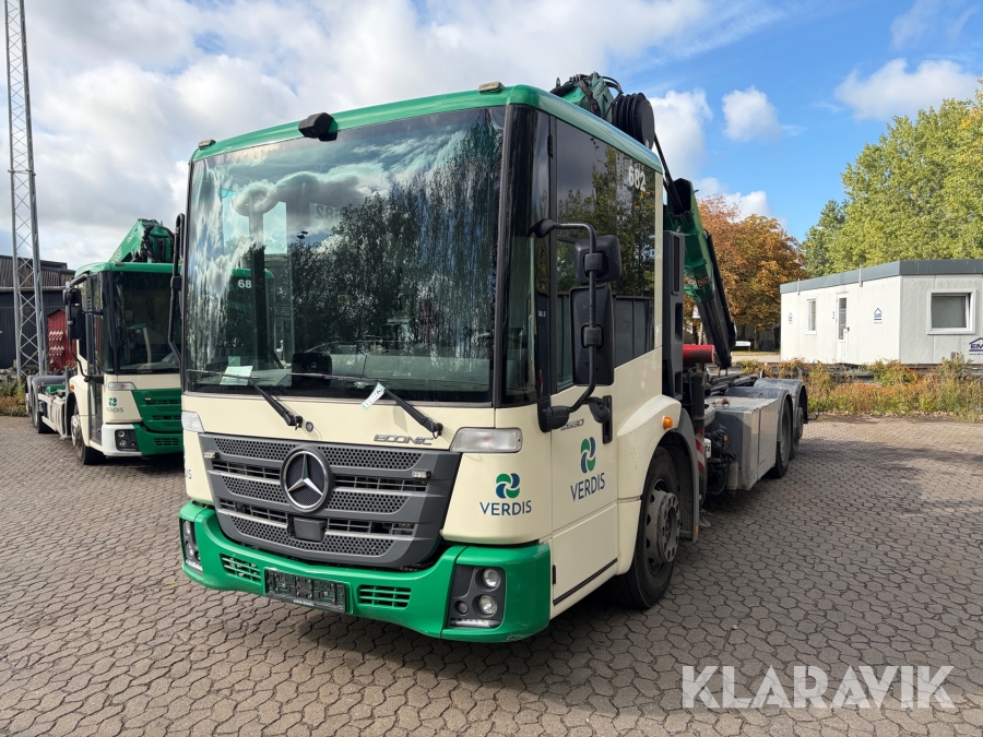Lastbil Mercedes-Benz Econic 2630 L 6x2/4 med kroghejs og kran