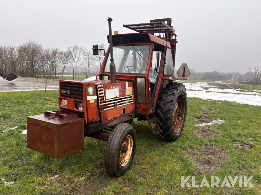 Traktor Fiat 680 H