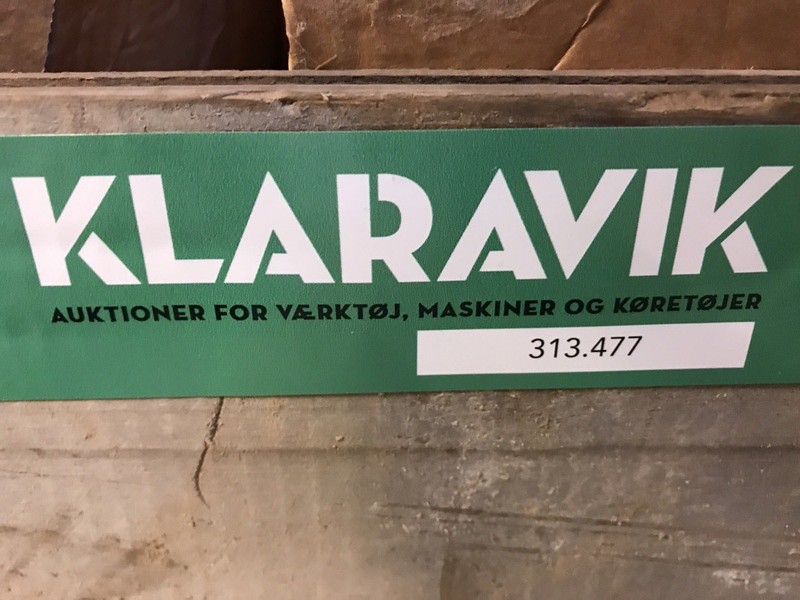 Klaravik Auktioner | Rør + fittings
