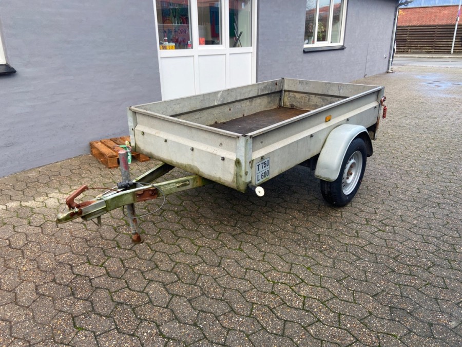 Trailer