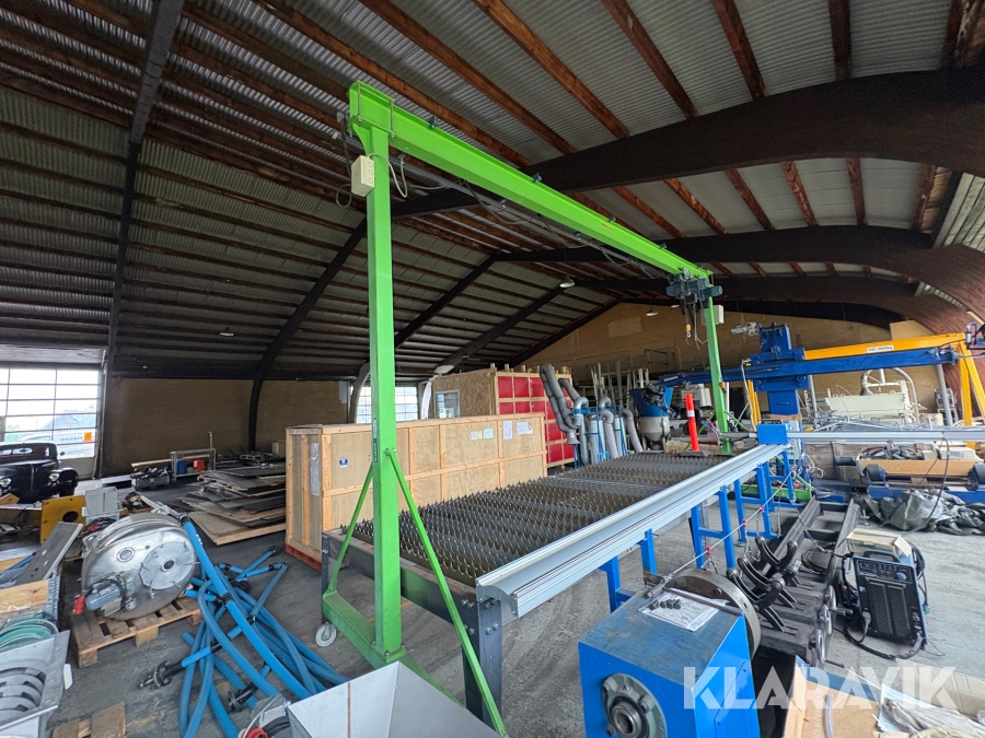 Mobil kran Demag Pa 12 - Løftekapacitet 1000 kg