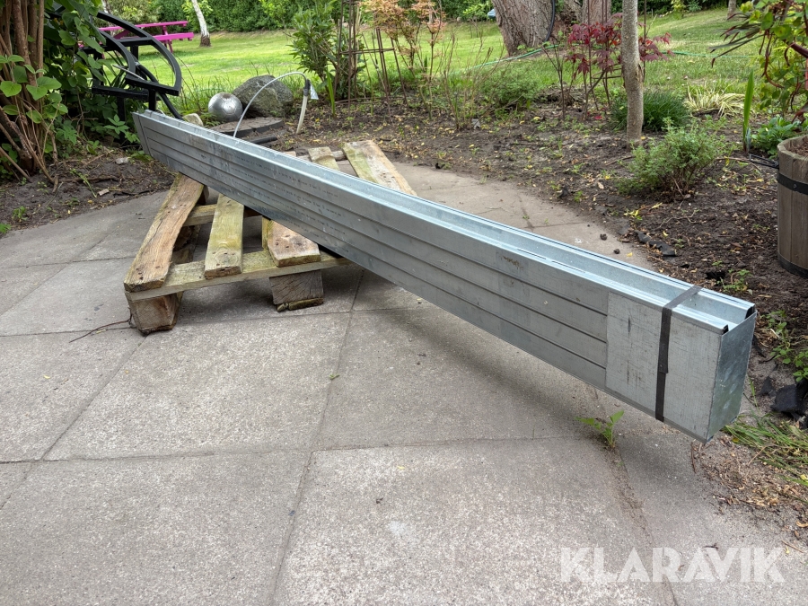 Stålreglar / stolper 8 styk