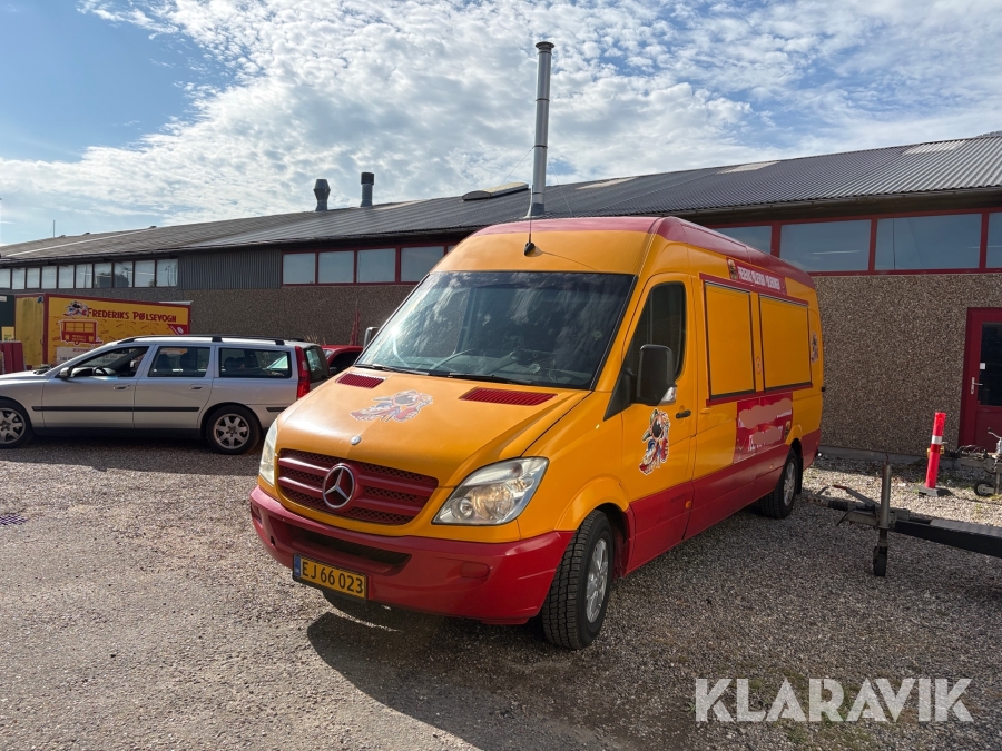 Foodtruck Mercedez-Benz Sprinter 318