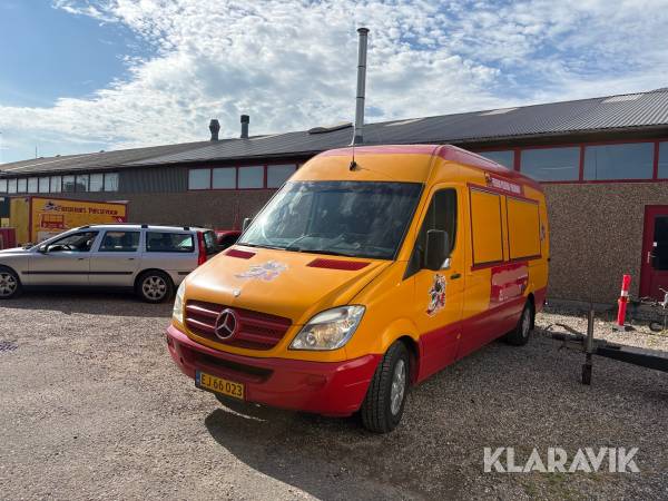 Foodtruck Mercedez-Benz Sprinter 318