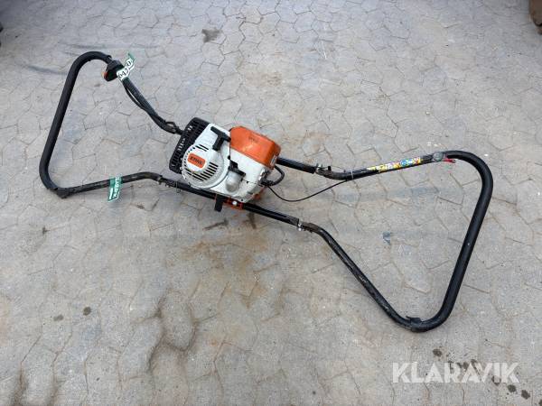 Benzindrevet jordbor Stihl BT 360