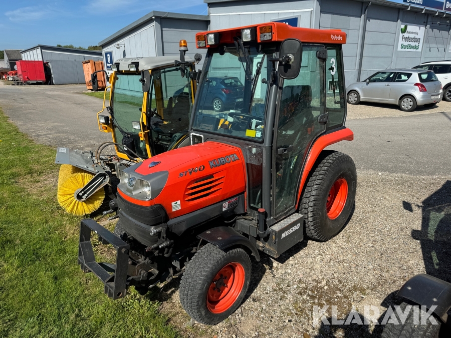 Traktor Kubota STV40